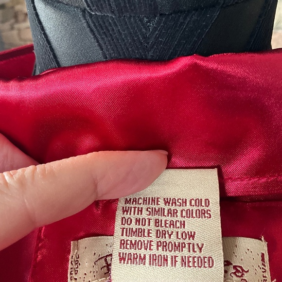 Paris Blues 3X Sleek Satin Jacket Holiday Christmas Event Party Maximalist Red - Picture 8 of 9